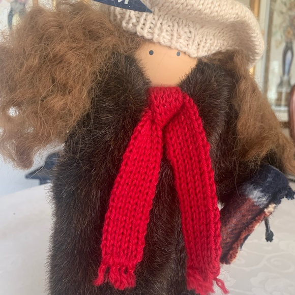 Lizzy High Doll - Picture 2 of 7